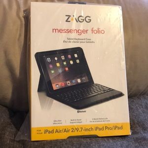 iPad keyboard case by zagg